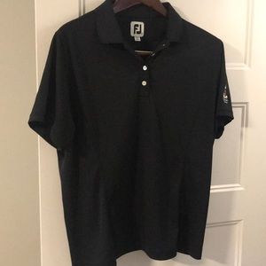 Women’s golf shirt
